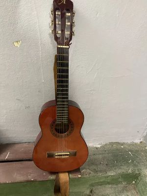 Gitara klasyczna 1/4 – idealna dla dzieci i początkujących